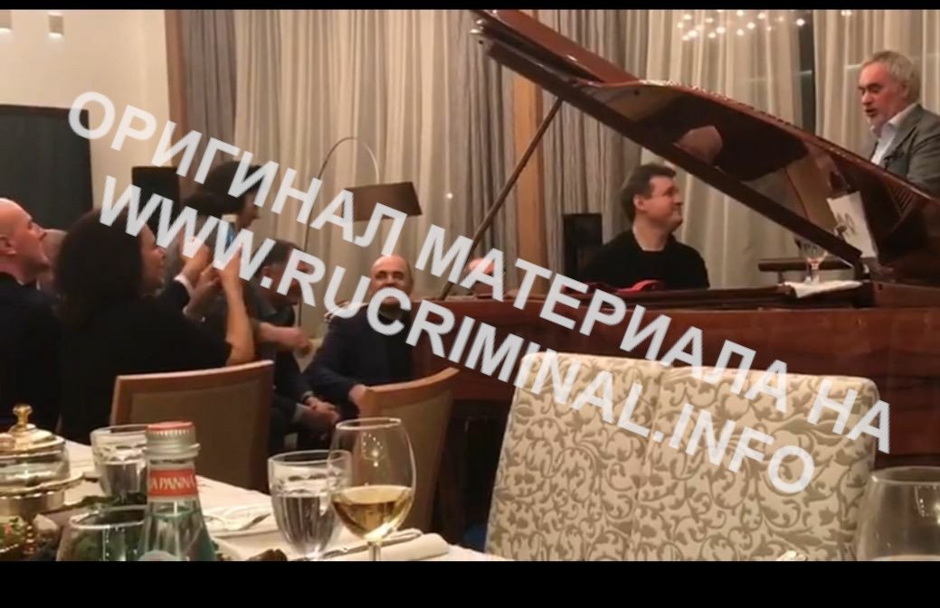 Друг премьера в деле